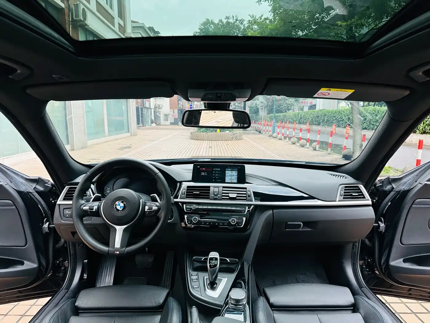 BMW 3 Series GT 2019 320i M Sport Black Night Edition фото 5