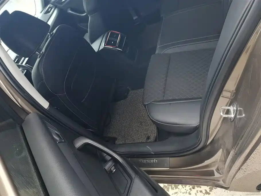 Škoda Superb 2018 TSI280 DSG Comfort (China V) фото 11