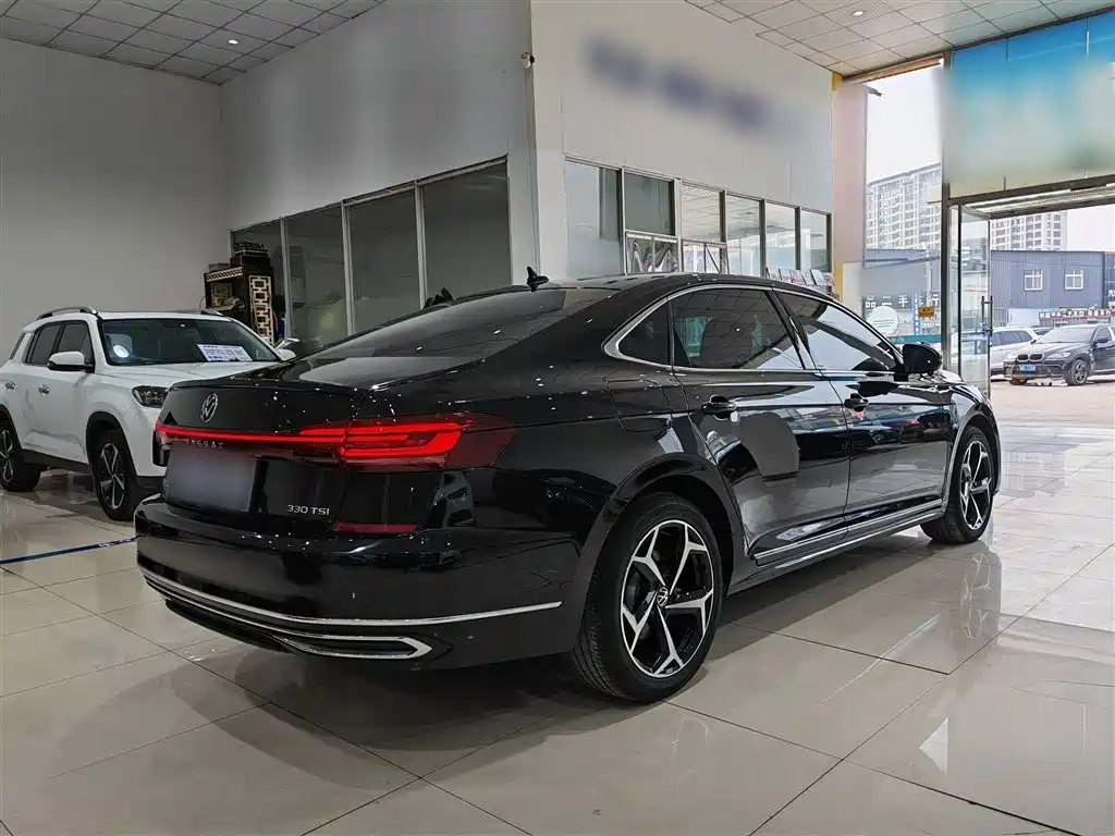 Volkswagen Passat 2023 Facelift 330TSI Starlight Elite Edition фото 7