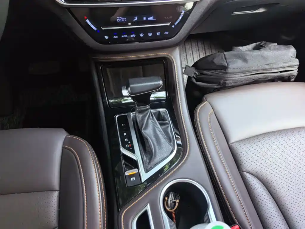 Changan CS35 PLUS 2019 2018 1.6L Automatic Cool Connect China V