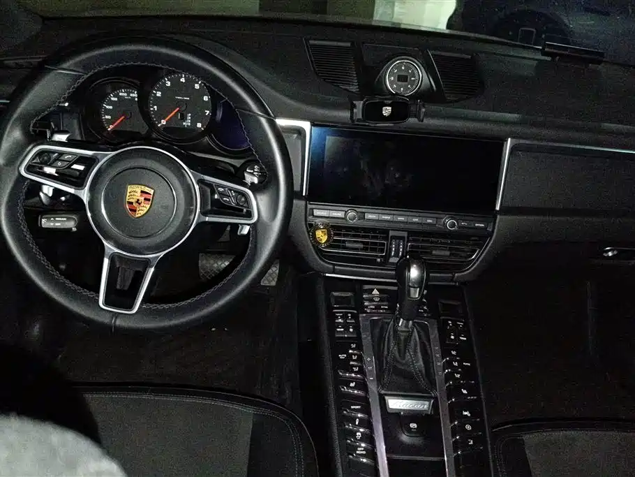 Porsche Macan 2018 Macan 2.0T фото 12