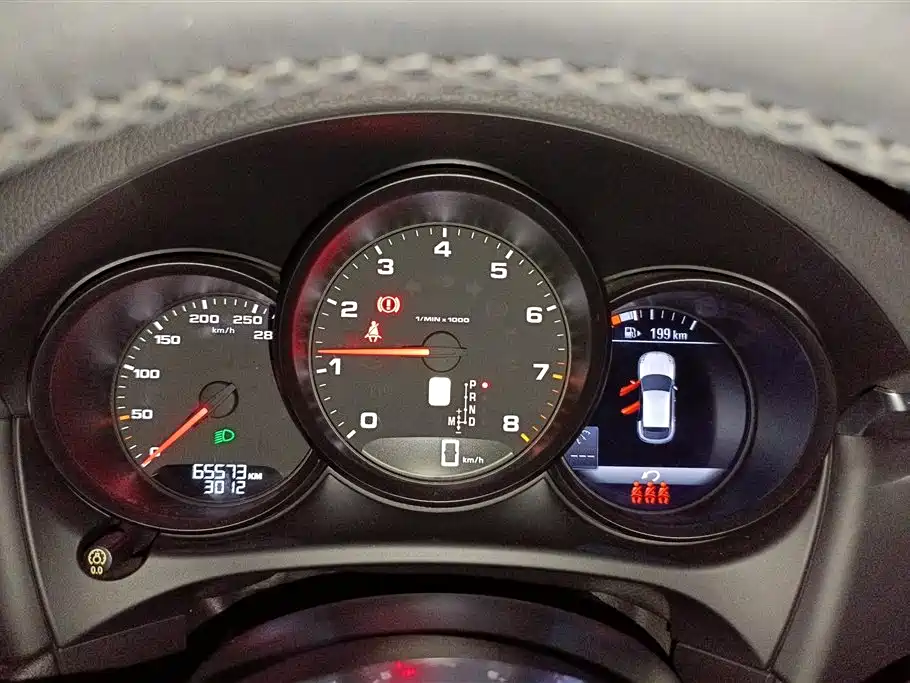 Porsche Macan 2018 Macan 2.0T фото 14