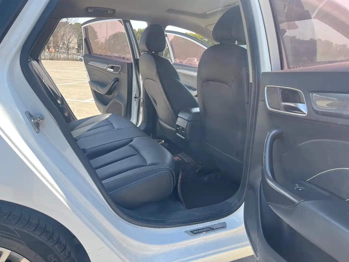 Фото 8 - Roewe i6