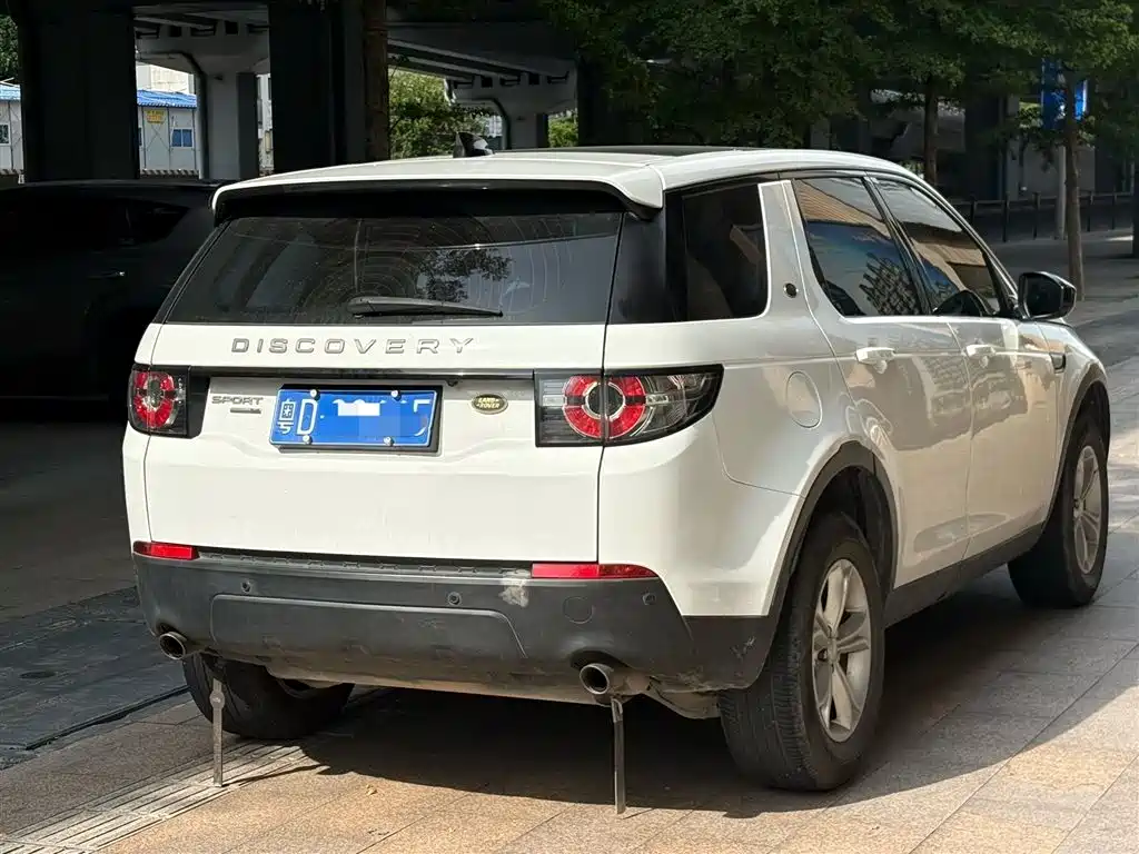 Land Rover Discovery Sport 2017 2.0T PURE фото 4