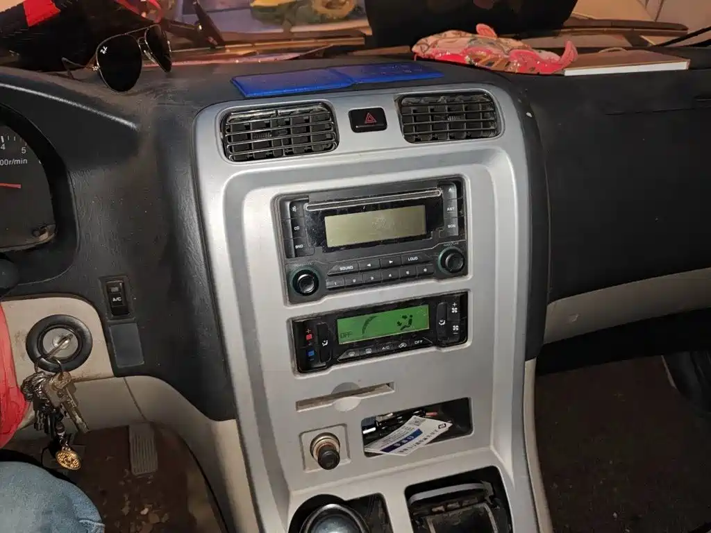 Jinbei Grace 2014 2015 2.0L Classic Edition Standard Model Long Wheelbase 7/9-Seater