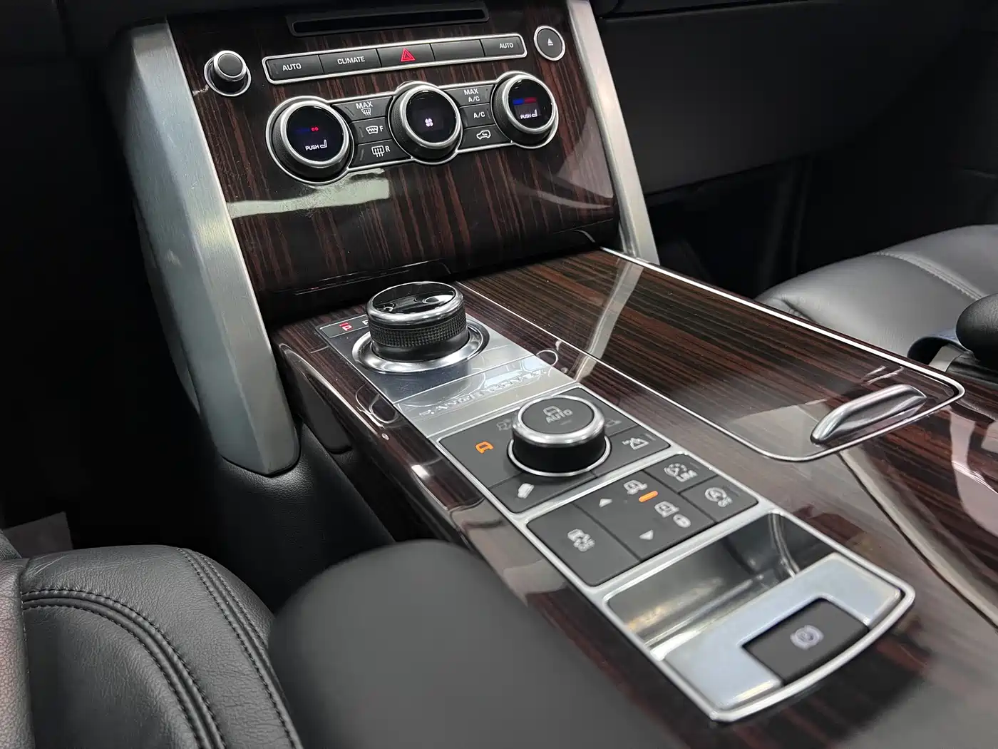 Land Rover Range Rover фото 39