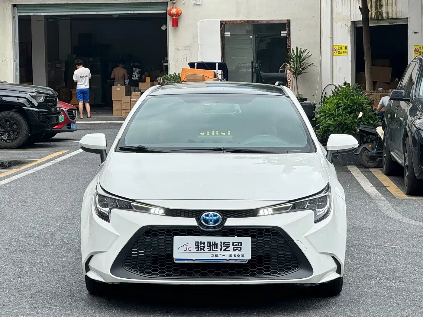 Toyota Levin 2021 Dual Engine 1.8H E-CVT Progressive Edition фото 2