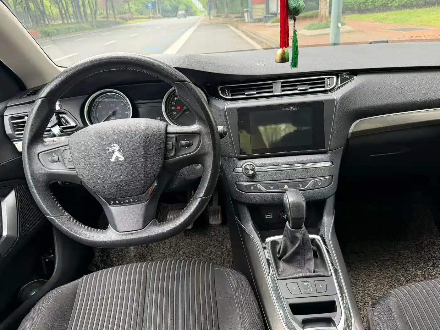 Peugeot 408 2014 1.8L Automatic Luxury Edition фото 7