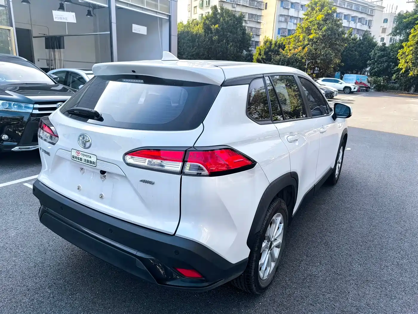 Toyota Frontlander 2023 2.0L CVT Leading Edition фото 7