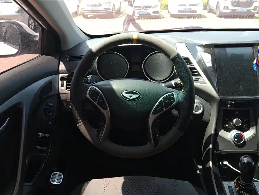 Hyundai Langdong 2015 1.6L Auto Premium фото 15