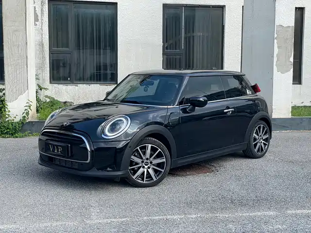 MINI MINI 2023 Facelift 1.5T COOPER Artist