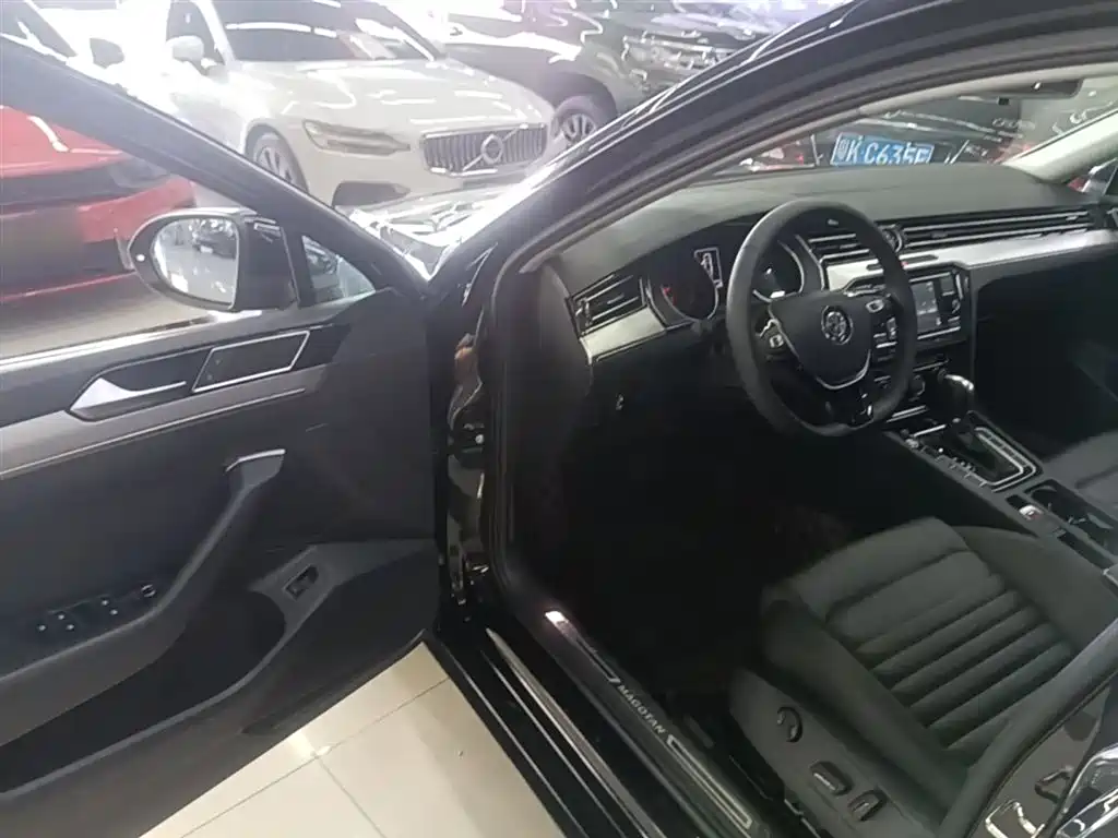 Volkswagen Magotan 2018 280TSI DSG Leading фото 16