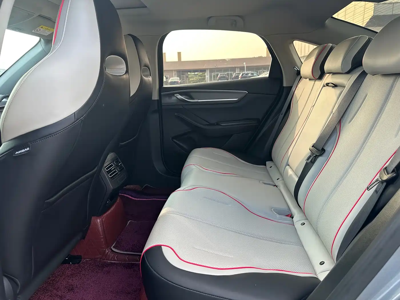BYD Destroyer 05 2023 Champion Edition DM-i 120KM Honor фото 6