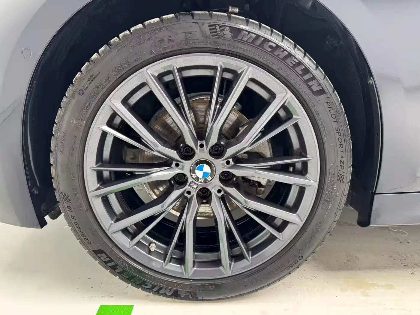 BMW 3 Series 2024 325Li M Sport Shadowline Package фото 8