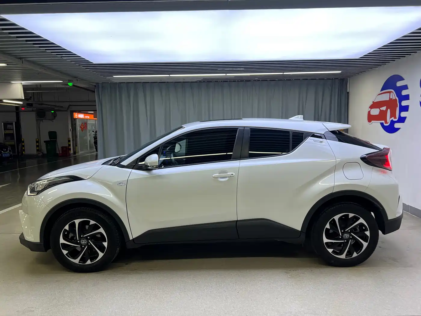 Toyota IZOA 2020 2.0L Yi Chi Edition фото 4