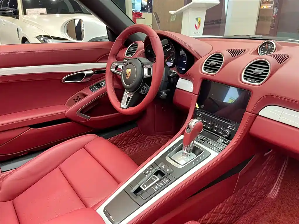 Porsche 718 2022 Boxster 2.0T фото 13