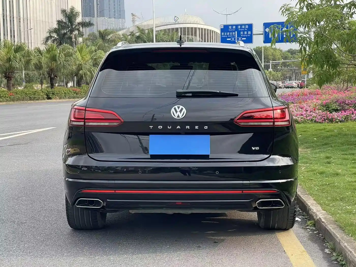 Volkswagen Touareg 2019 3.0TSI Sharp Edge Edition China VI фото 5