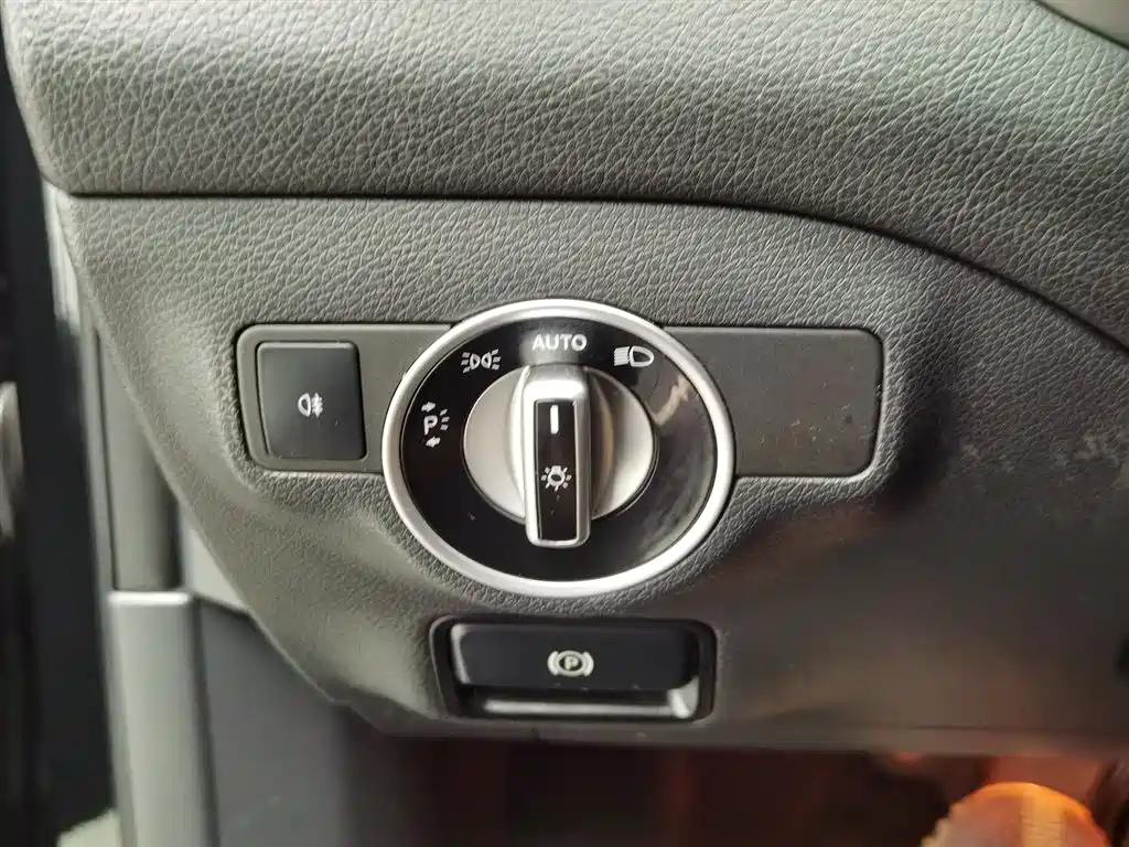 Mercedes-Benz GLA 2016 GLA 260 4MATIC Sport фото 21