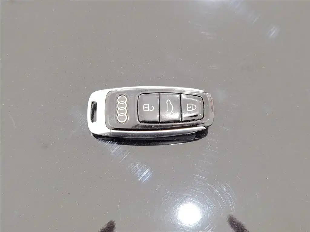 Audi A8 2018 A8L 55 TFSI quattro Luxury фото 19
