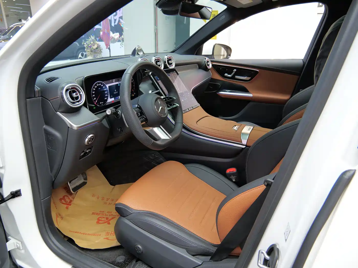 Mercedes-Benz GLC 2025 Model Year GLC 260 L 4MATIC Dynamic фото 10