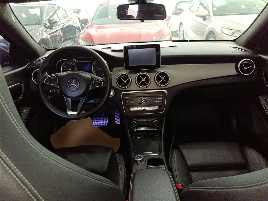 Mercedes-Benz CLA (Import) 2016 Facelift CLA 200 Sport фото 10