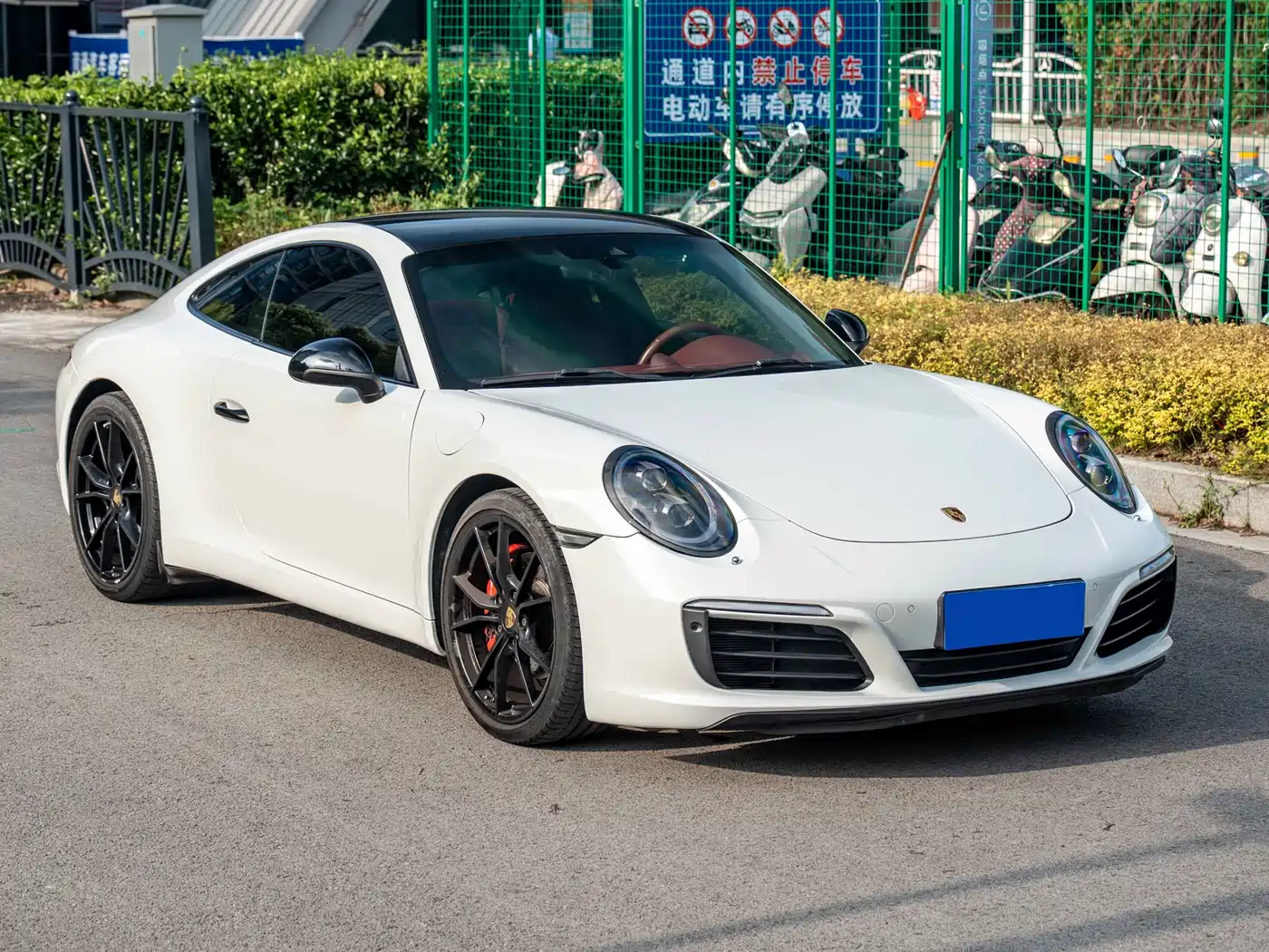Porsche 911 2016 Carrera 3.0T фото 3