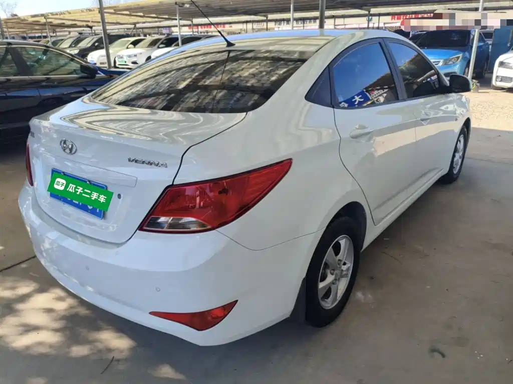 Hyundai Verna 2016 1.4L Automatic Smart GLS фото 7