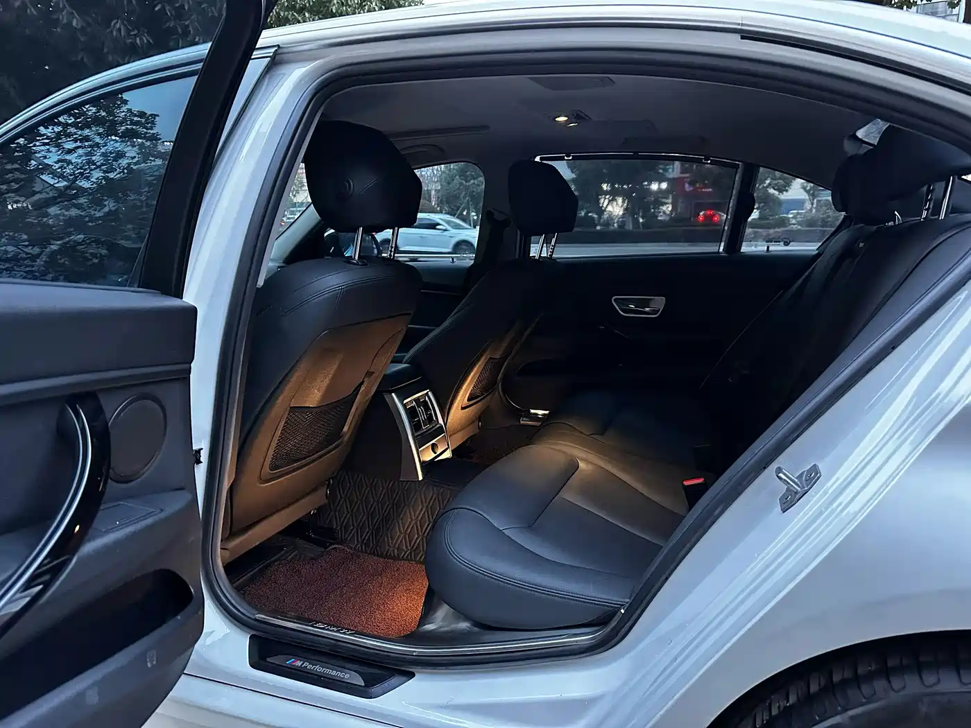 BMW 3 Series 2018 320Li Fashion Style фото 6