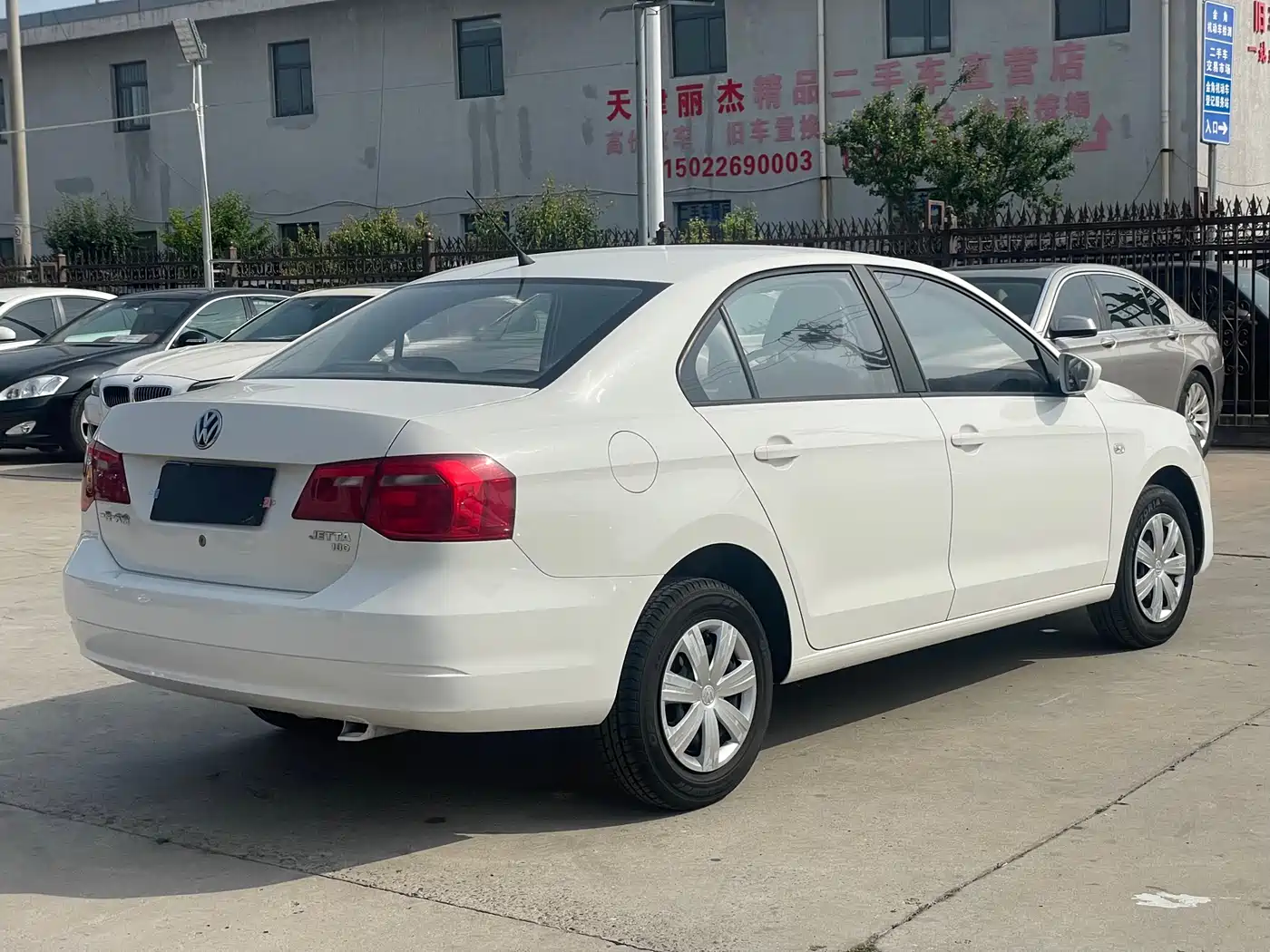 Volkswagen Jetta 2015 Value Edition 1.6L Manual Fashion фото 8
