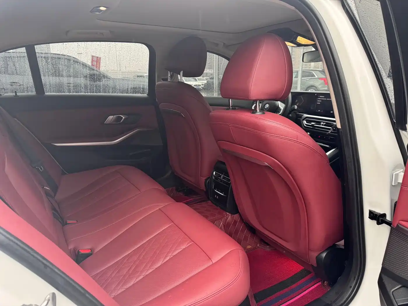 BMW 3 Series 2023 320Li M Sport Package фото 14