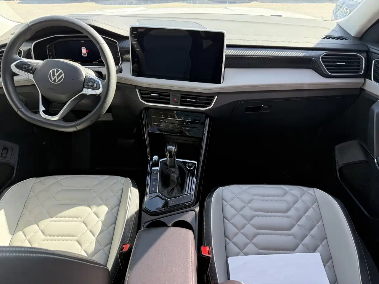 Volkswagen Tayron 2023 280TSI 2WD Luxury Plus Advanced Edition фото 4
