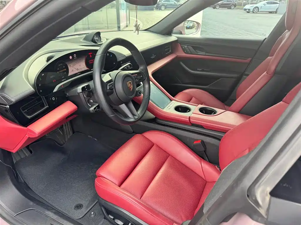 Porsche Taycan 2022 Facelift Taycan фото 6