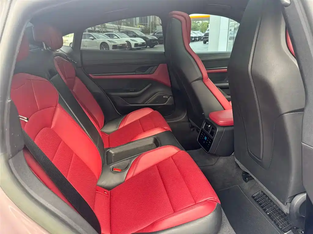 Porsche Taycan 2022 Facelift Taycan фото 8