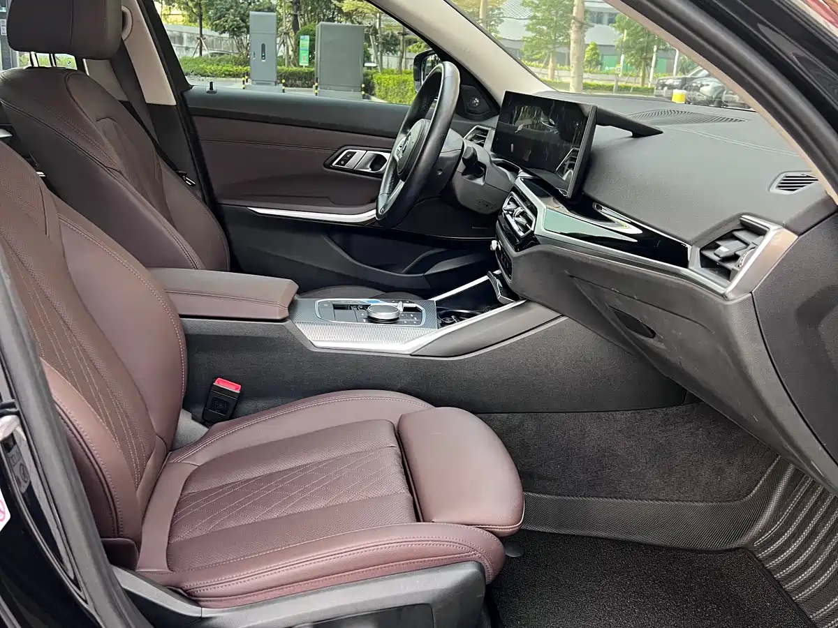 BMW i3 2023 eDrive 40 L Shadow Night Sport Package фото 16