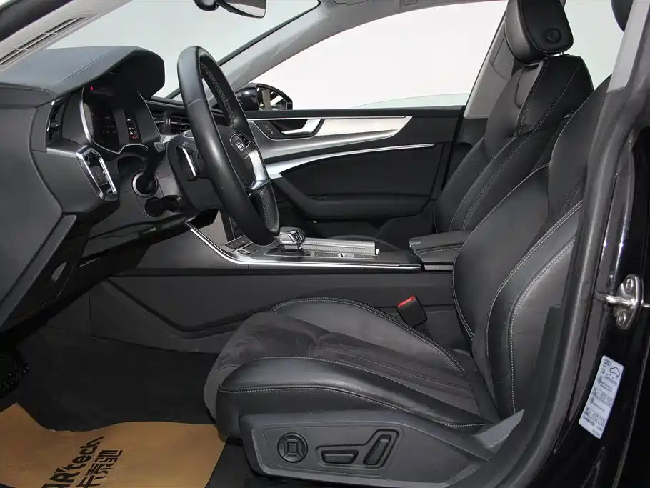 Audi A7L 2024 45TFSI S-line Dream Edition Crystal Package фото 23