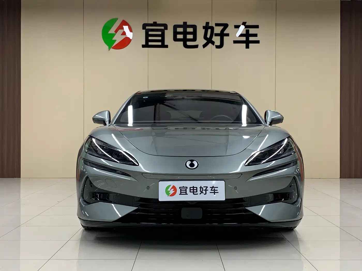 Denza Z9GT 2024 Model 1100 AWD Max Edition фото 2