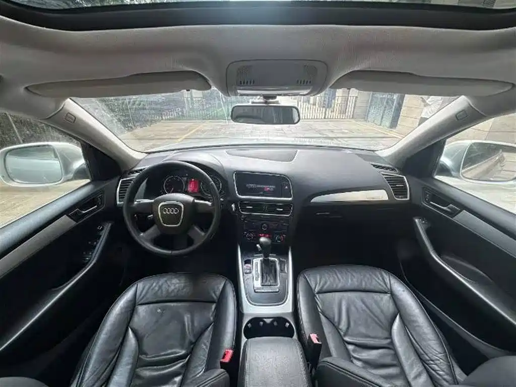 Audi Q5 2011 2.0TFSI Progressive фото 4