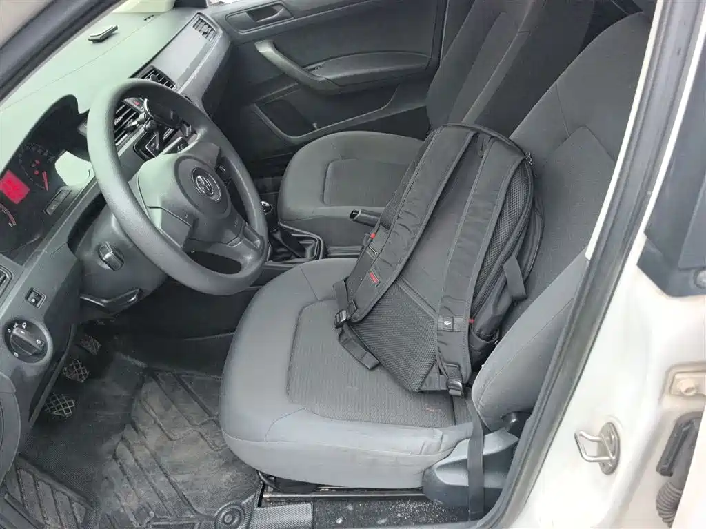 Volkswagen Santana 2015 1.6L Manual Trend Edition фото 15