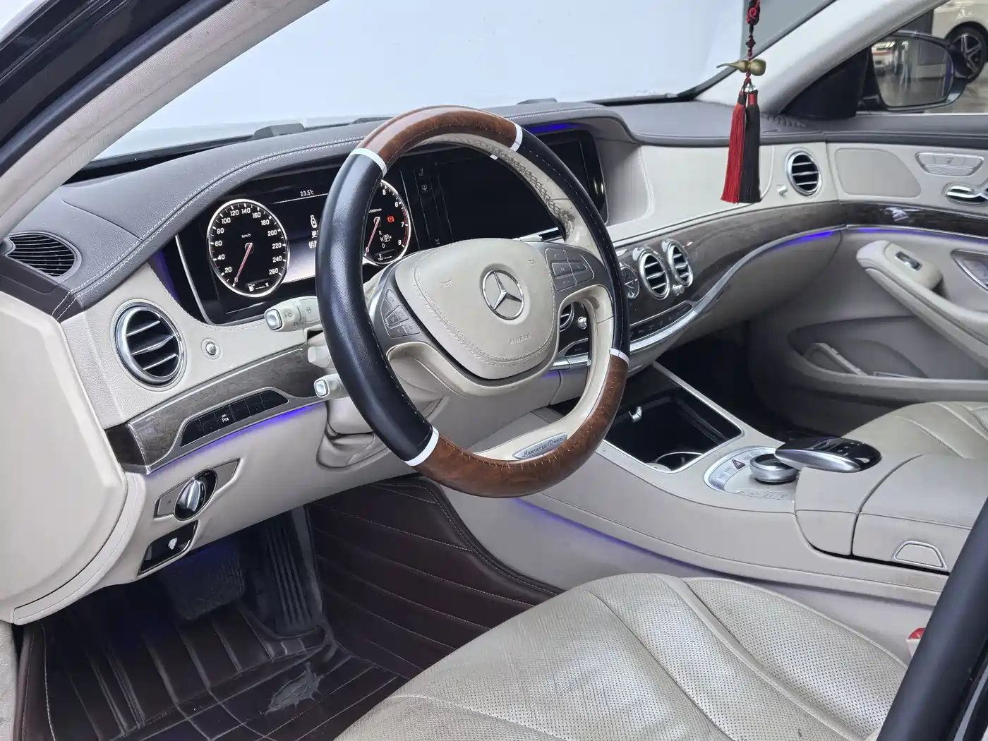 Mercedes-Benz S-Class 2016 S 320 L Business Edition фото 12