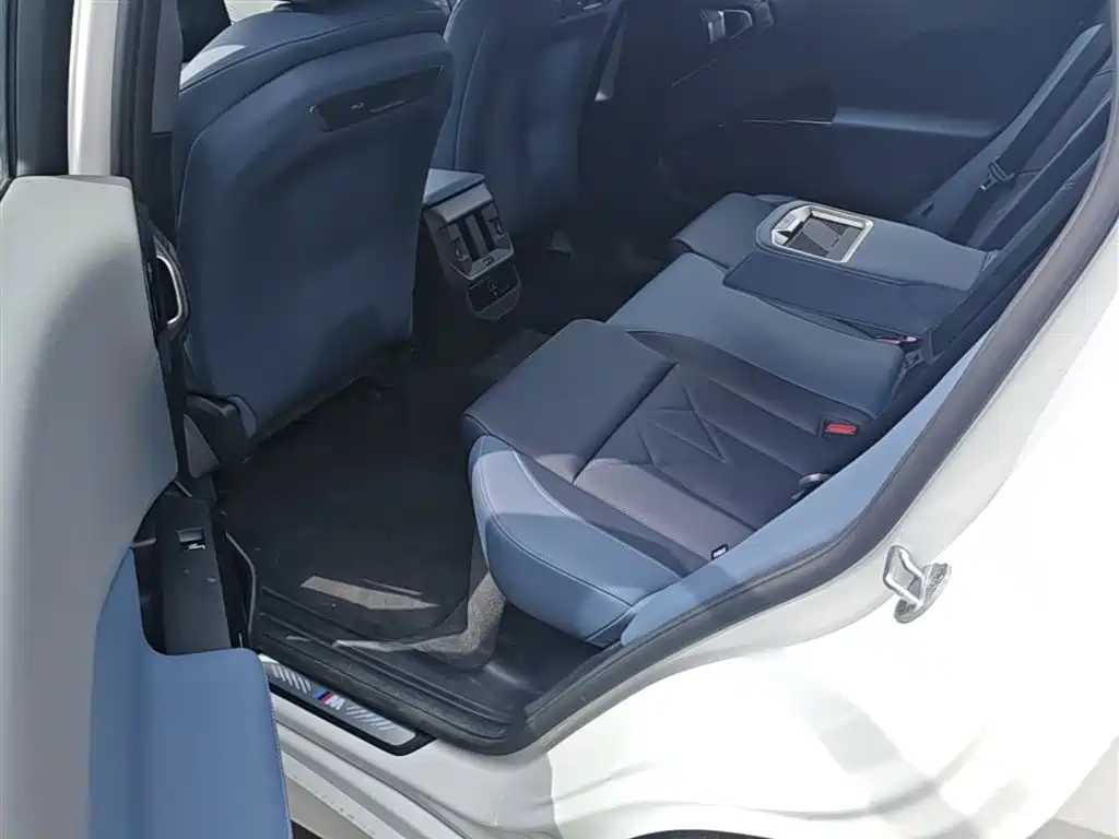 BMW X3 2025 xDrive30L Leading M Sport Package фото 24