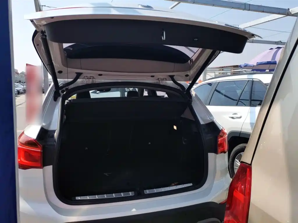 BMW X1 2018 sDrive18Li Premium Model фото 19