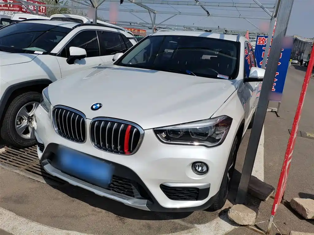 BMW X1 2018 sDrive18Li Premium Model фото 2