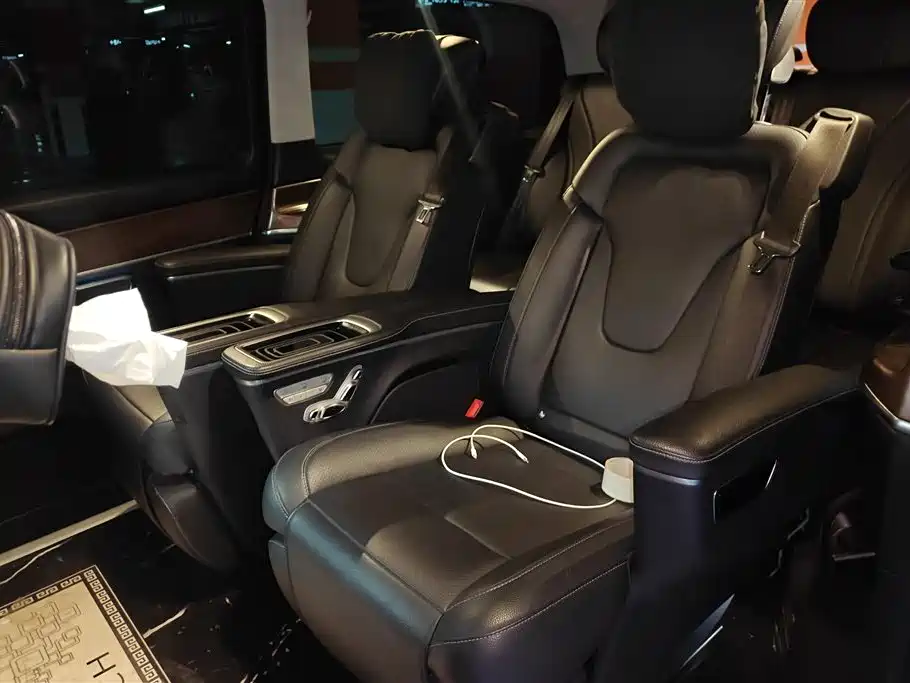 MERCEDES-BENZ V CLASS