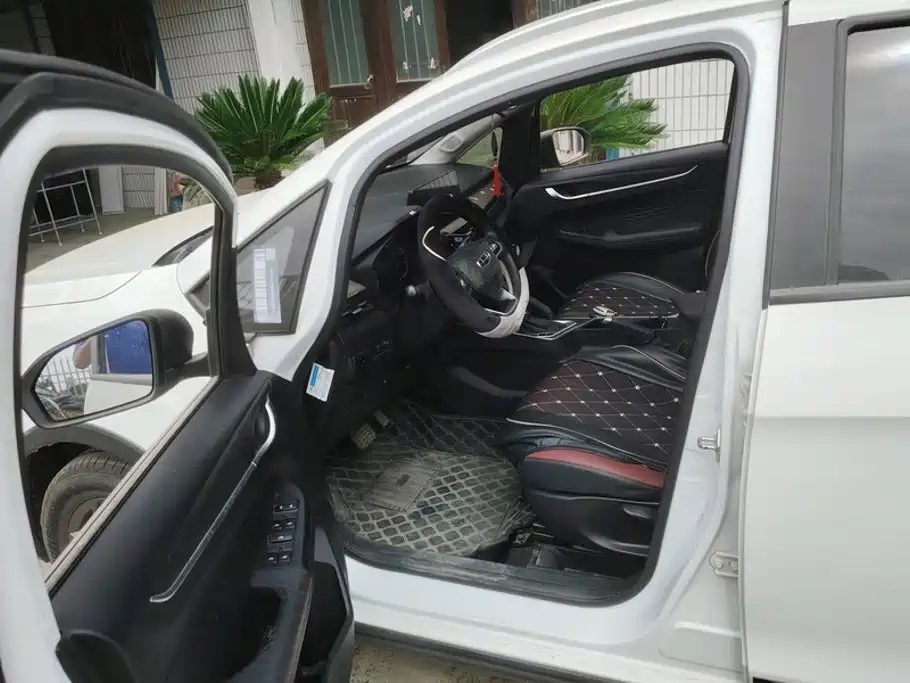 Geely Vision X3 2022 2021 PRO 1.5L CVT Premium