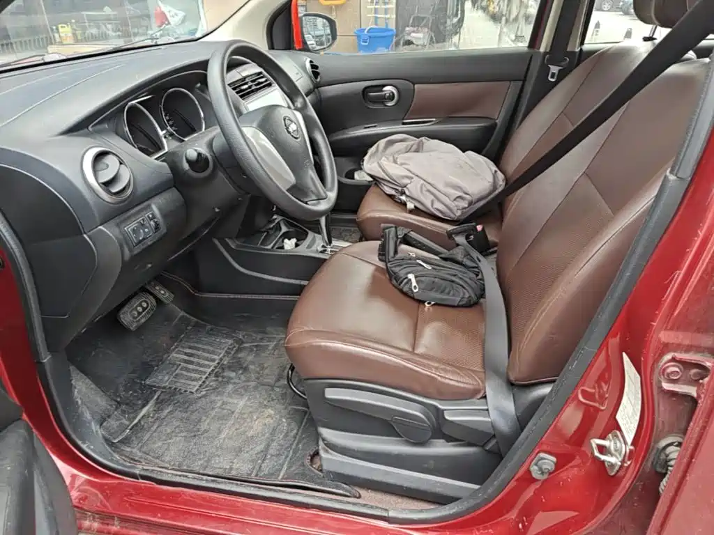 Nissan Livina 2015 2015 Jingrui 1.6XV CVT Cool Edition