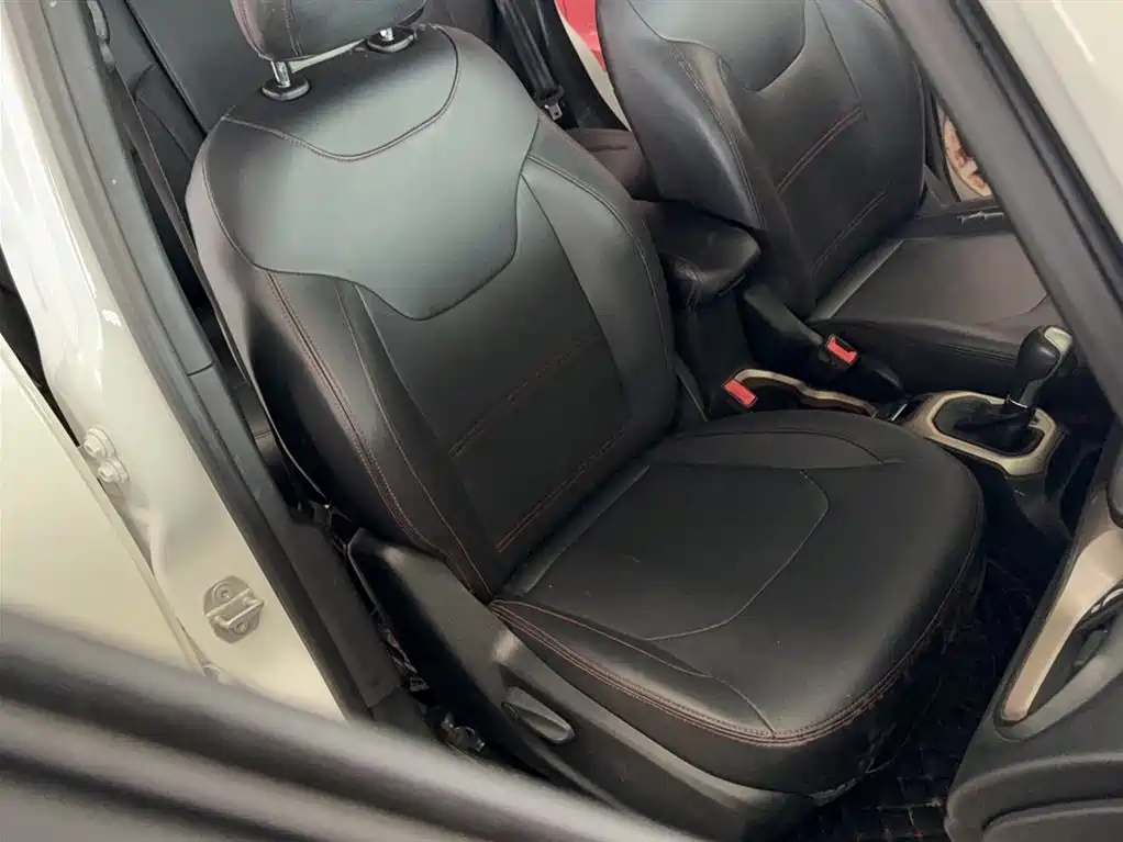 Jeep Renegade 2019 2018 Connected Large Screen Edition 180T Automatic Kinetic+