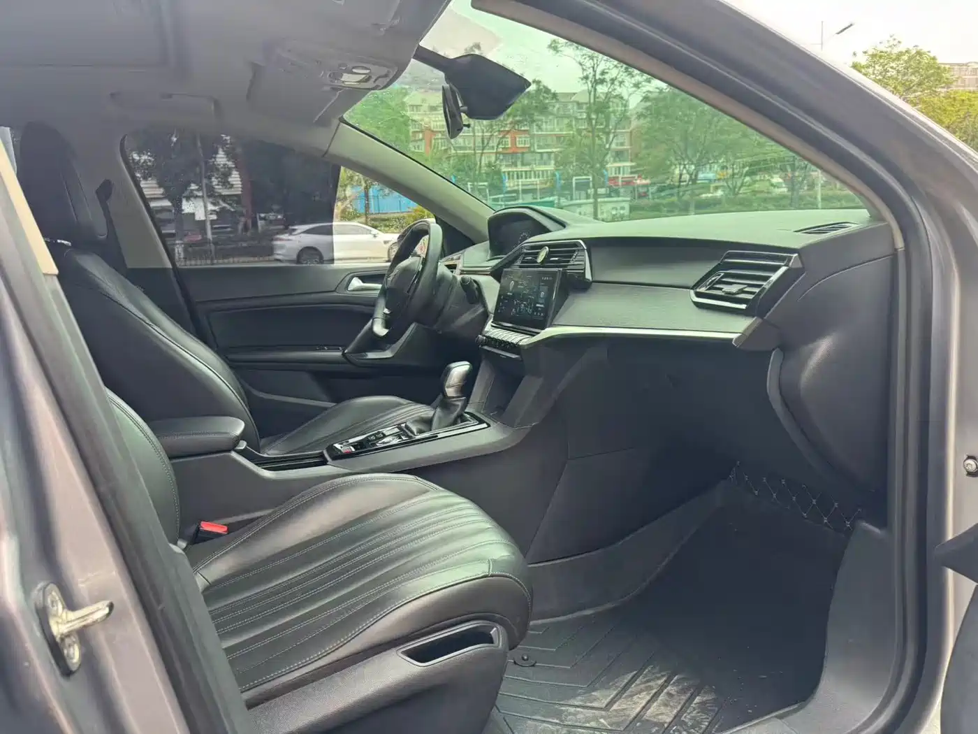 Peugeot 408 2025 2024 360THP Dá Dá Edition Latour