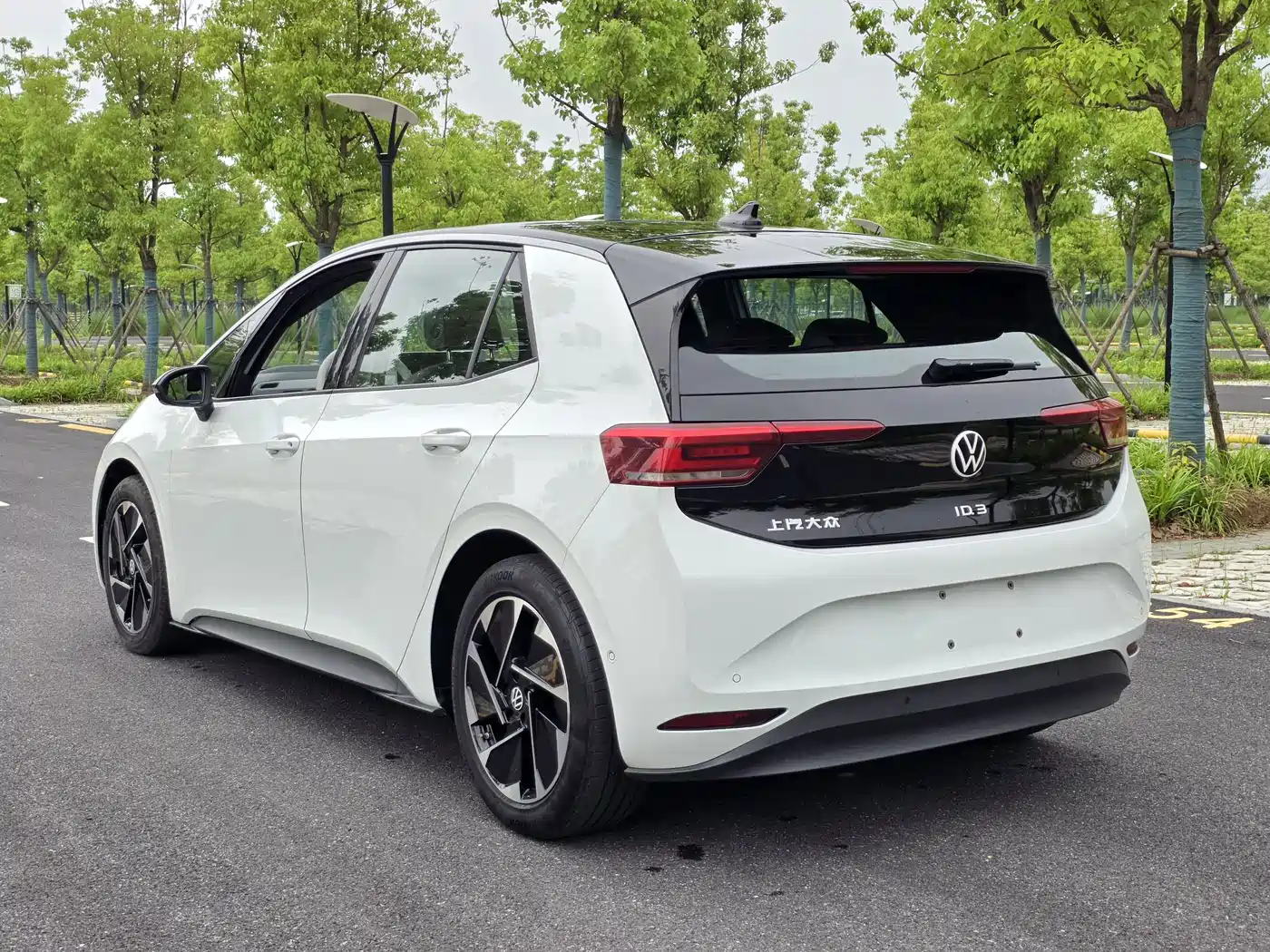 Volkswagen ID.3 2025 Smart Edition Ultimate Intelligence Oxygen Version фото 6