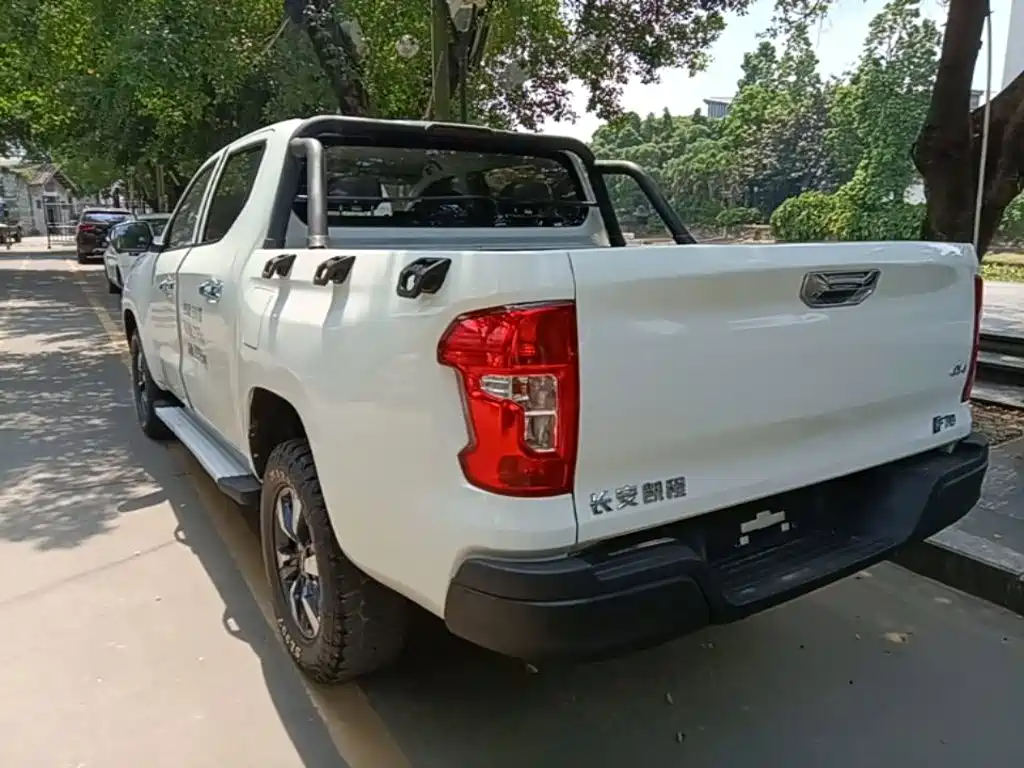 Changan Kaicheng F70 2022 2022 2.4T Gasoline Automatic 4WD Excellence Standard Wheelbase 4K22D4T