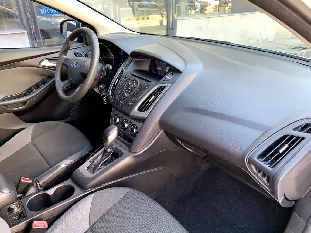 Ford Focus 2014 2012 Hatchback 1.6L Automatic Comfort